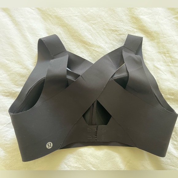Black Lululemon bra - Picture 3 of 5